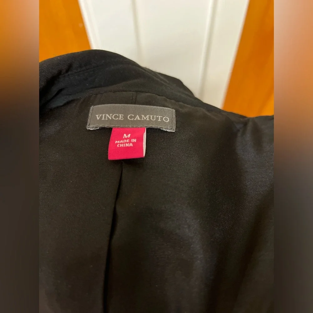 Vince Camuto black one button blazer size Medium - Picture 4 of 4